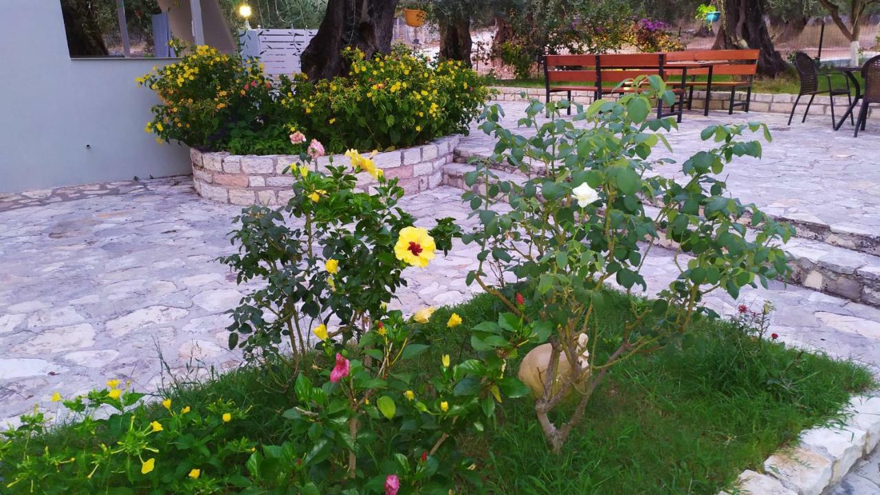 Sivota Apartments Parthenia מראה חיצוני תמונה